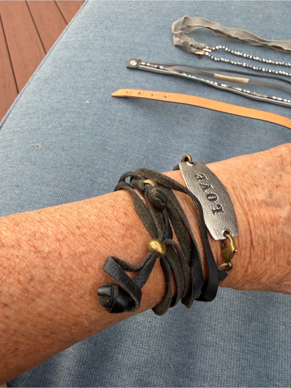 Set of 4 wrap bracelets